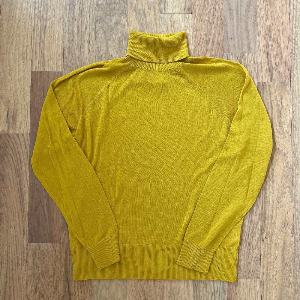 H&M basics - yellow, marigold turtleneck - women's size s